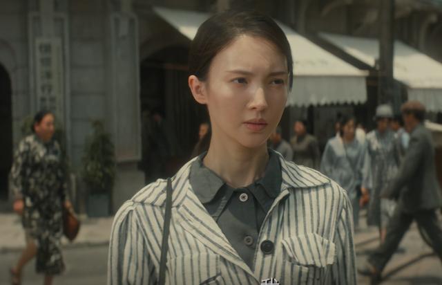 李易峰|《隐秘而伟大》首播！李易峰发福明显放下包袱，滤镜真实获好评