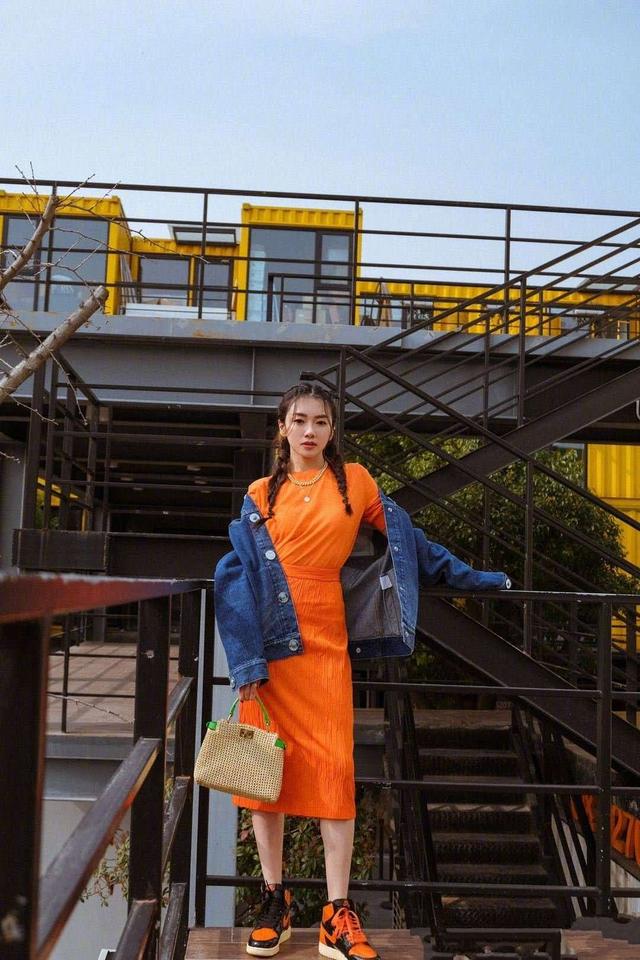 苗苗■男人恋爱跟结婚是两码事!郑恺最终娶了苗苗,但恋爱绝对选程晓玥