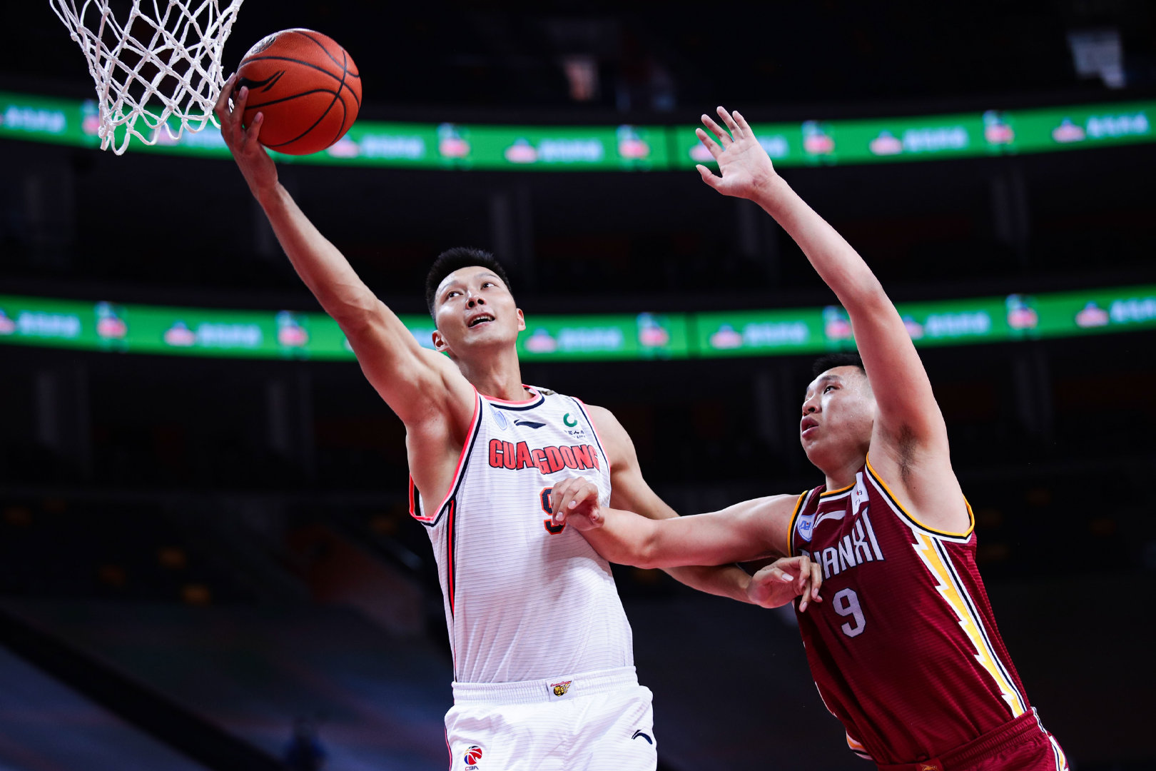 广东男篮▲十拿九稳！广东男篮轮换深度恐怖，杜锋手中王牌无数！