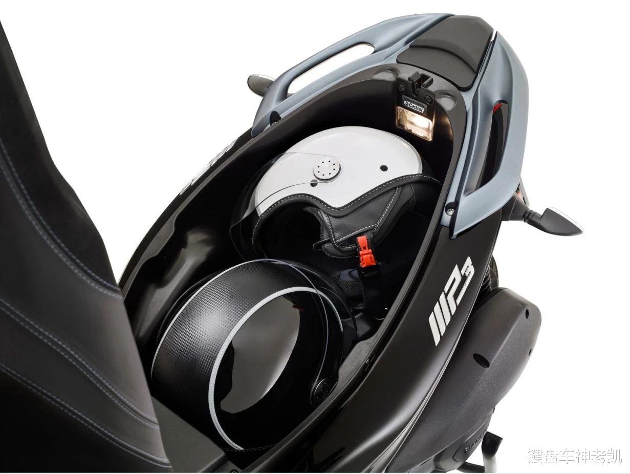 比亞喬新款倒三輪摩托MP3 300 hpe Sport登陸國內，售價7.88w-圖9