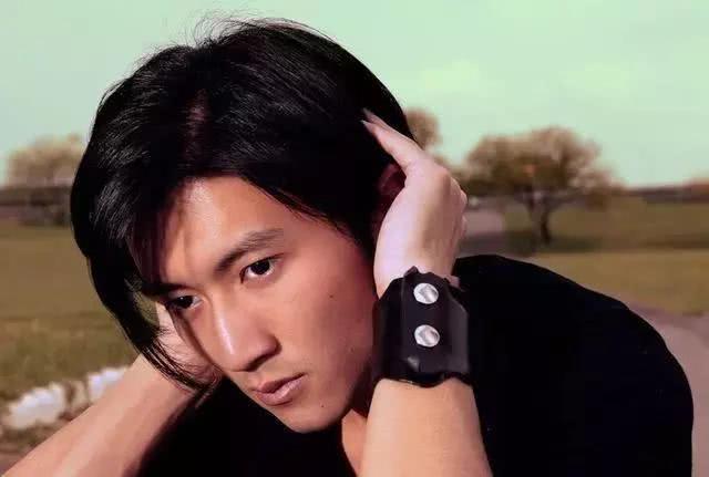 拍戏不化妆的几位明星，胡歌很能抗，吴京化也没用，女星我就服她