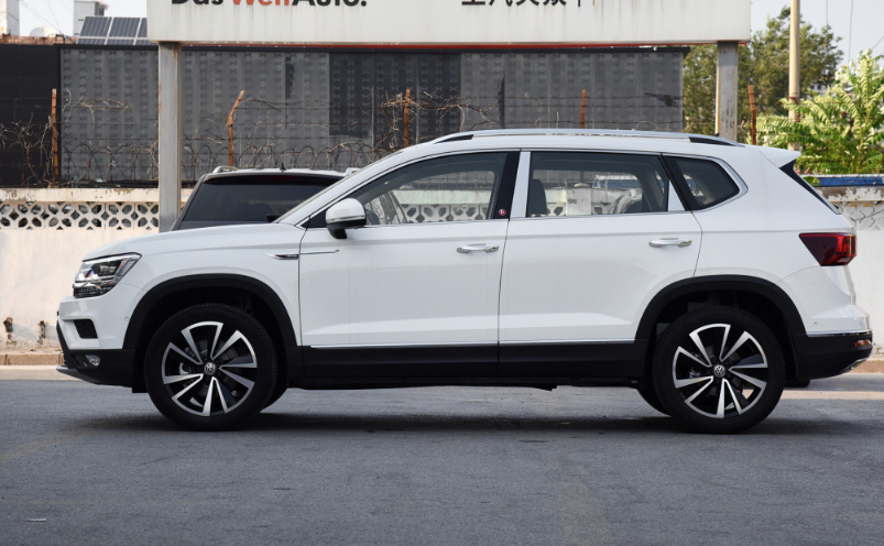 大众汽车|大众途岳优惠后起售13.08万，降价真的管用，如今销量轻松破万