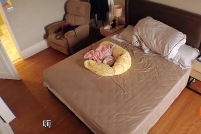 |参观贾静雯现实中的家，装修跟豪宅一点不沾边，家里还用老式冰箱