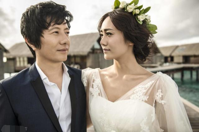 『黄晓明』黄晓明文案翻车，涉嫌抄袭郑钧写给前妻的歌词，被发现后紧急替换