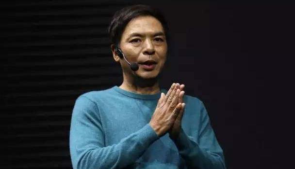 张小龙|中国软件开发大王：每月薪酬2500万元，估值8000亿，10亿人天天用