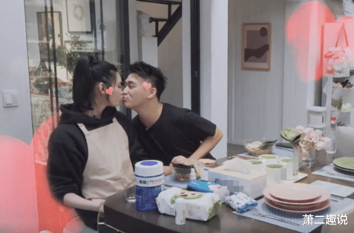 谢楠|谢楠跟着吴京秀恩爱，两餐都粒米不沾，小鸟胃折射女星的真实饭量