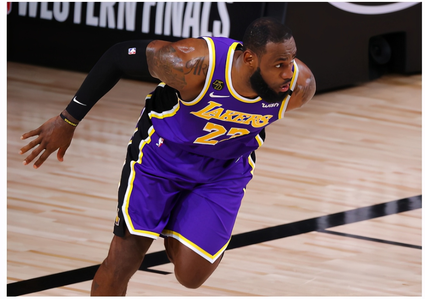 勒布朗·詹姆斯|要签约了！又一位超级巨星被詹姆斯彻底征服，联手保底两冠不是梦