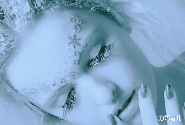 『科学家』“火葬”即将过时了！科学家发明最新“入殓”方式，网友：你敢接受吗?