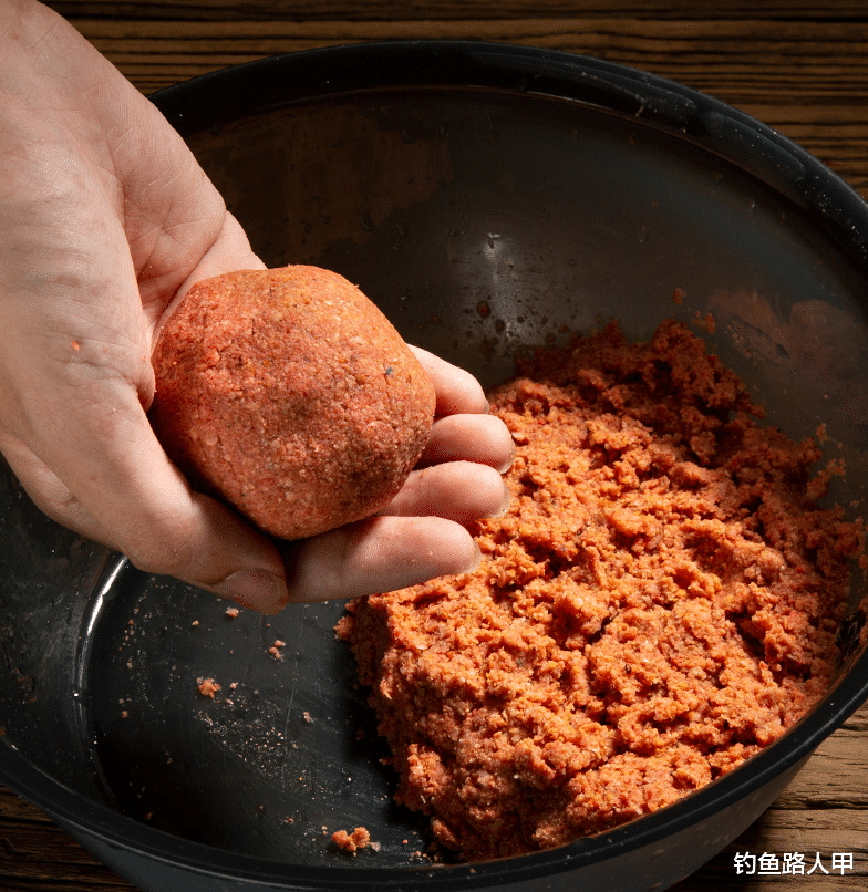 饵料|怎样快速突破钓鱼新手期？掌握这几个细节，包你钓技一天比一天高