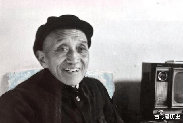 「李自成」志愿军被俘最高将领，27年后恢复身份，死后一秘密令国人动容