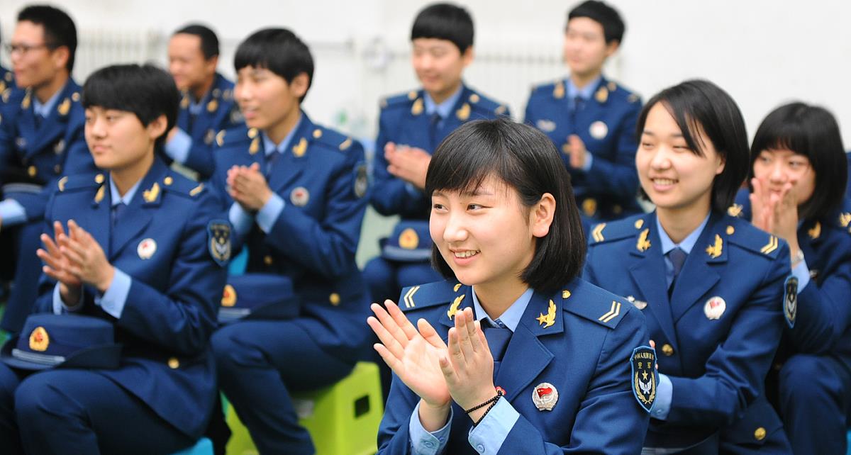 军校▲女生征兵报名已开始，入伍要求和方式及在部队发展途径，建议了解