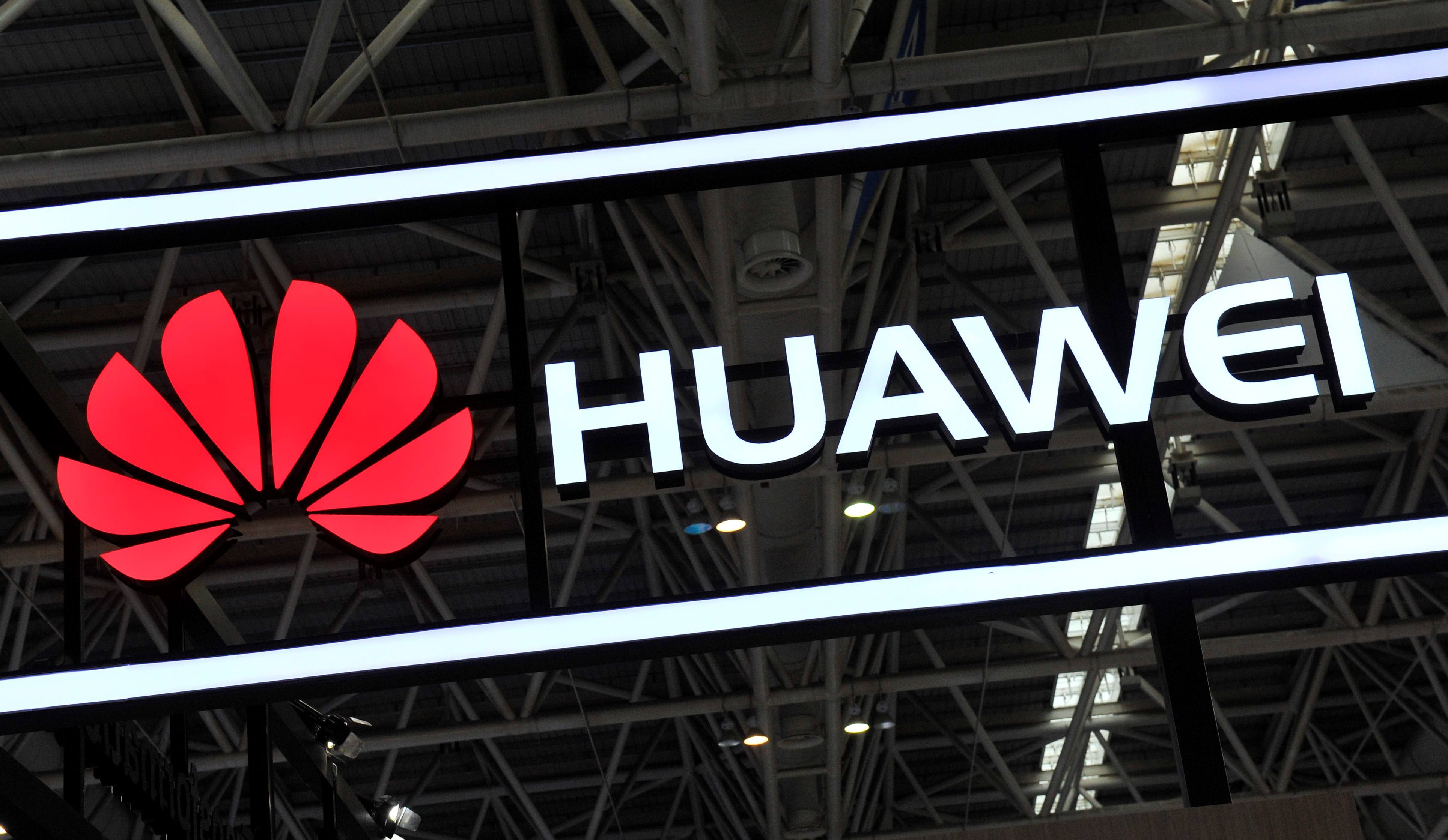 华为：美国终于发疯！切断华为所有芯片供应链，华为却只发了一张图