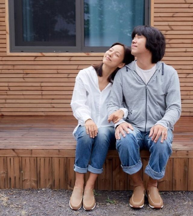 当年李孝利结婚,iu,佳仁公开恋爱时,是怎么给粉丝们交代的