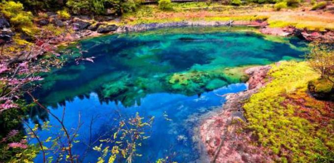 九寨沟|比九寨沟还漂亮的景区，自然资源丰富，却又美中不足