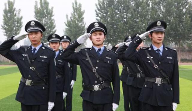 「制服」中国公务员制服汇总!