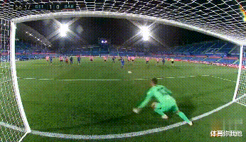 皇家马德里|欧足坛冷门之夜！无C罗尤文1-1，梅西中柱巴萨0-1，皇马大冷
