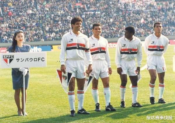 巴西队：一人击败克鲁伊夫巴萨梦一队，这名巴西10号队长，他的哥哥更出名