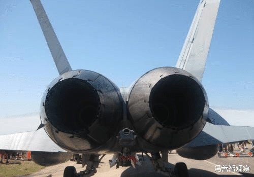 [苏-57战斗机]浅析俄罗斯战机矢量喷嘴技术，能和美国一较高下，外形上各有特色