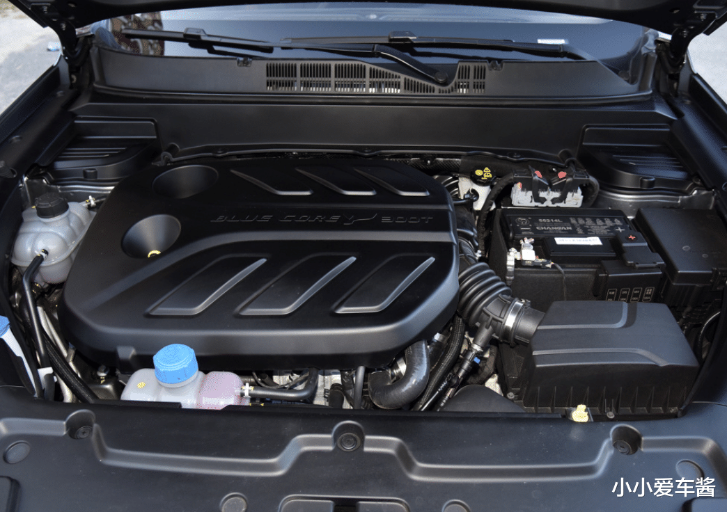 MG5|买不起CR-V可以再等等它！轴距超2米7，搭1.5T引擎就爆发300牛米