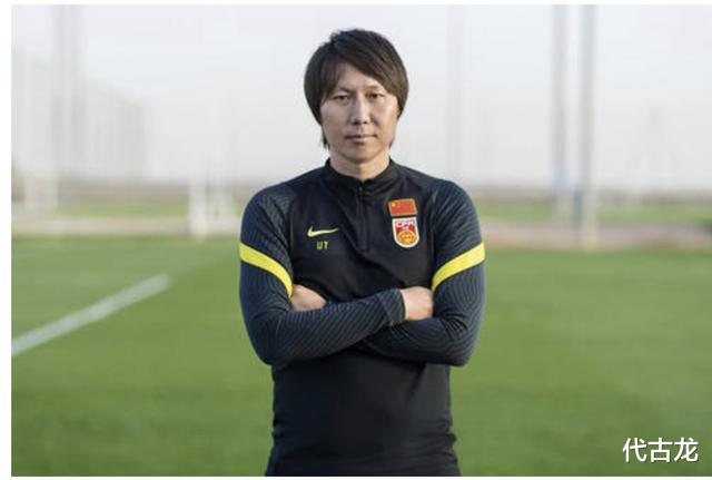 国足@重磅！曝洛国富有望入选国足集训名单，四点因素获得李铁青睐