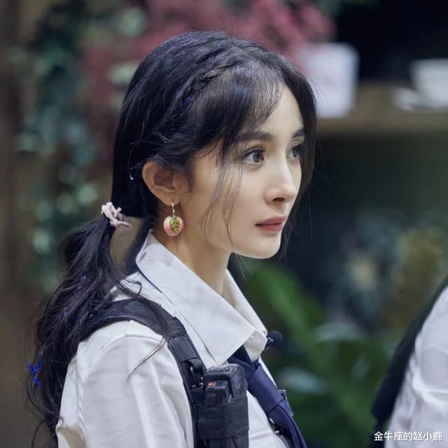 口红|过了25还想“装嫩”?学学这四种减龄发型!34岁的杨幂都上头