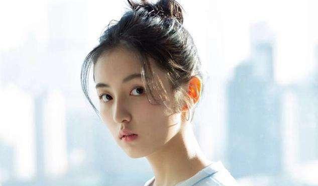 张子枫|19岁国民妹妹疑高考玩特权，学霸人设狂翻车，还抹黑其他小花？