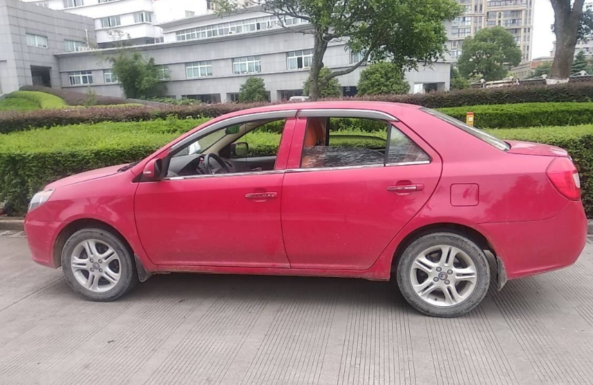 【吉利金刚】吉利从6.49万降到3.6万,油耗仅需3毛5,网友:这下吉利“发狠”了