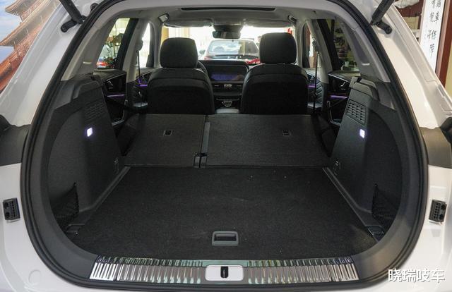 红旗hs5|想买红旗HS5，那就推荐买指导价不足20万的旗享版