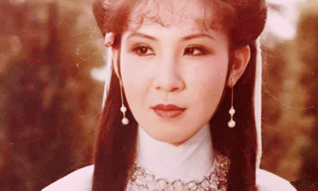 肖战|影视剧中“最丑”的女主都有谁？网友：通通得罪了化妆师