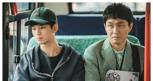 刘海|有种整容叫金秀贤换发型，有刘海乖巧可爱，露额头观众直呼认不出