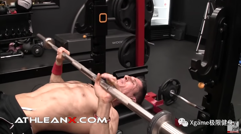 『胸肌』出现这5个迹象，说明你的胸肌太弱了！