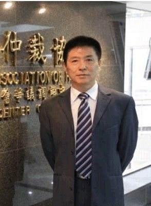 「高云翔」高云翔律师：家人和亲人除了高兴就是委屈想哭！疑暗指董璇也开心