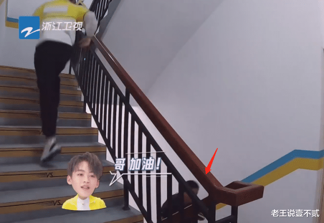 奔跑吧兄弟|跑男迎来最暖心嘉宾!上一秒还在照顾女生,下一秒关心起工作人员