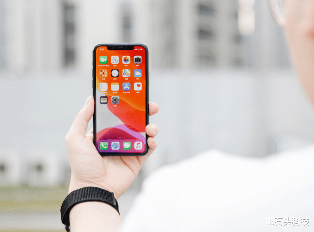 小米科技|从苹果11换成小米11,“深度”体验一周后,优缺点不吐不快!