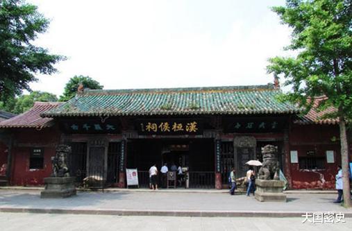 张飞|四川出土大将张飞墓，墓门被打开却没被盗，专家：我不相信