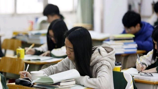 上海交通大学▲我国就业率最高的3所大学,大学老师:考上就等于找到好工作