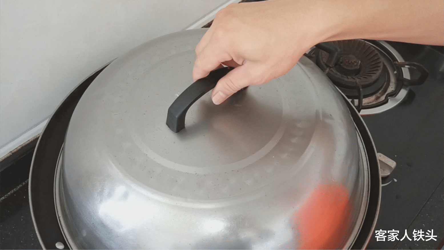 鱼头|越热越爱做的一道懒人菜，十几分钟出锅，营养好吃还便宜，超简单