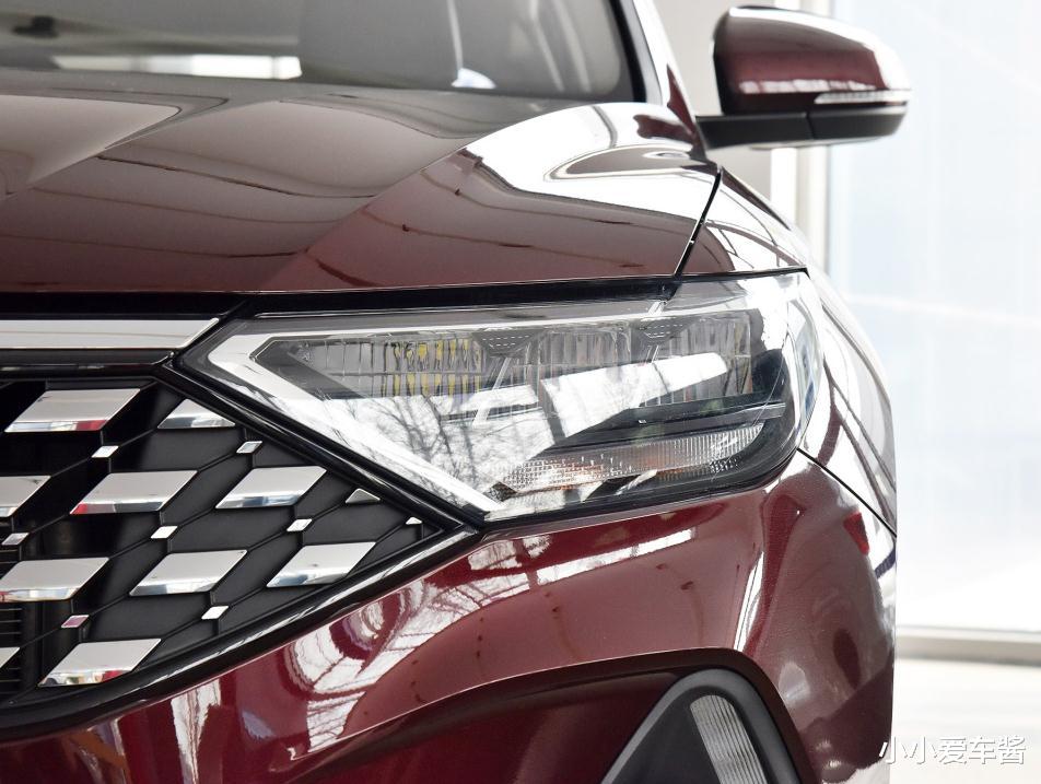 大众捷达■大众“耐造王”回归，配1.4T直喷引擎，一箱油跑800公里，8.48万