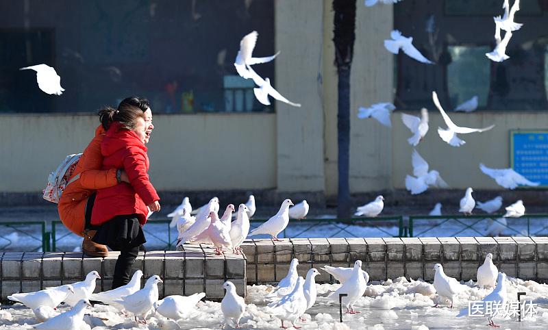 『疾病』寿命长的女人,身体多有“3大”,能占上一个也是好兆头