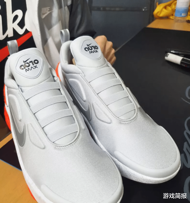 「faker」Faker生日双喜临门!不仅收获金主爸爸的礼物,还重新打上王者段位!