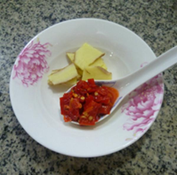 「小龙虾」继小龙虾后，又一让中国吃货沉迷的入侵物种，直呼：我想逃出中国