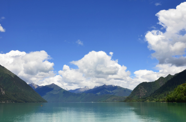 「西藏」西藏最美的景色，不是羊卓雍措湖也不是珠峰，而是这个地方