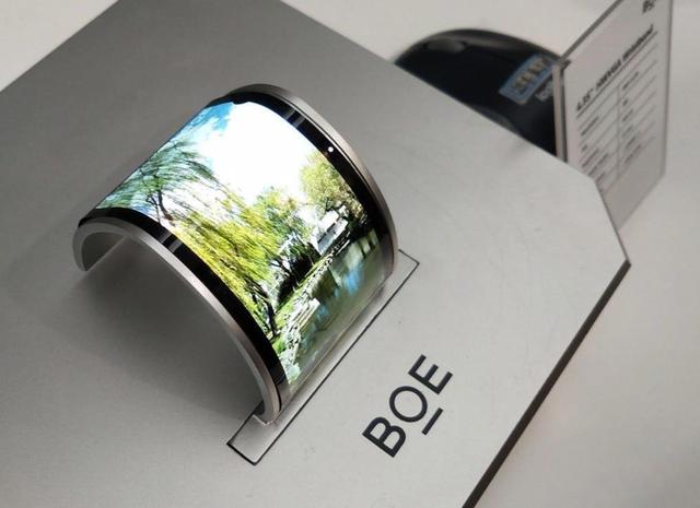 联想|智能手机屏幕之王诞生，全球份额高达52%，京东方仅为14.3%