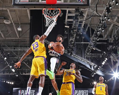 勒布朗·詹姆斯|最后时刻被锁死，默里送给詹姆斯10个字，詹皇第一时间回应