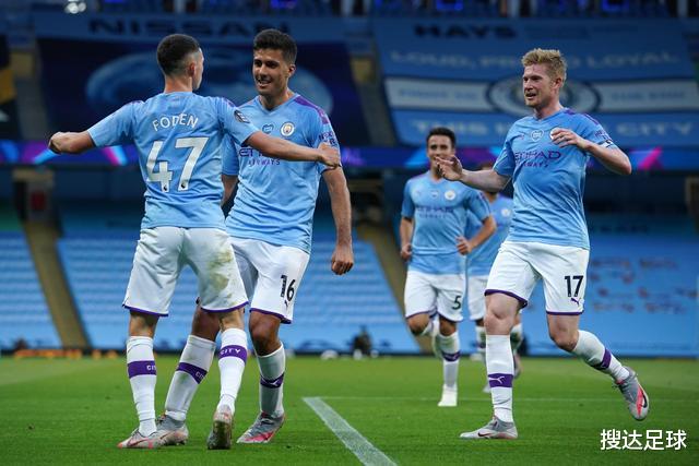 曼城|5-0完胜!33岁巨星独造3球,曼城被羞辱后彻底爆发,刷爆35年神迹