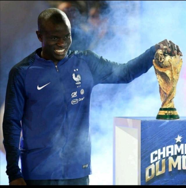 #梅西#现役足坛中各位置上最强的球员，梅西领衔右边锋