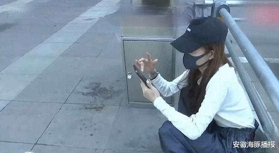 安徽海豚播报|出租车司机开价1800元让女孩陪一次，女孩报警后20多天无结果