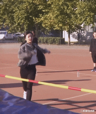 饵料|“在黄河钓鱼看见一个匕首,想据为己有值多少钱?”哈哈哈我祖宗的