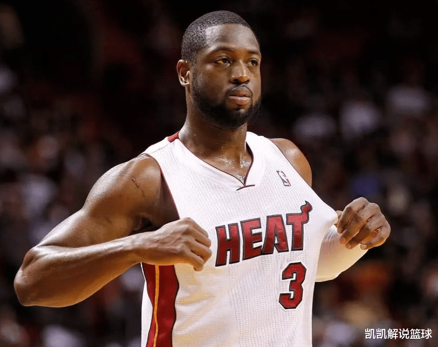 『科比·布莱恩特』2010年一阵有多强，五人都是攻防俱佳，并且阵容搭配合理