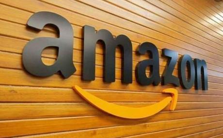 天龙八部荣耀版|和前夫共同打下大好江山，离婚时仅拿走25%股份，就成世界女首富